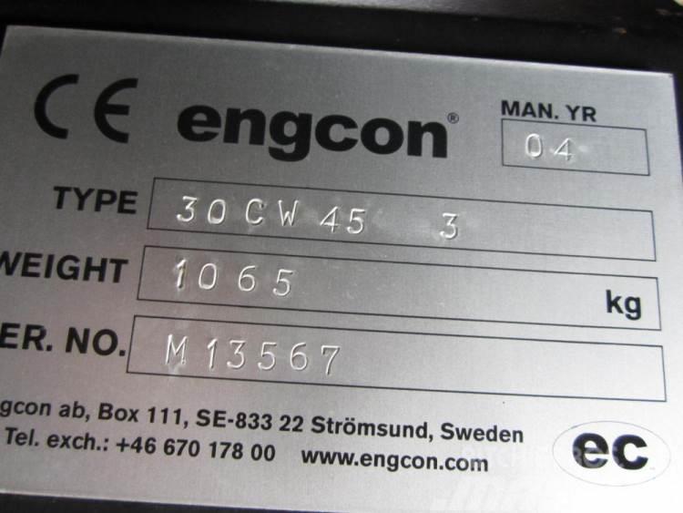 Engcon EC30 tiltrotator Conectores