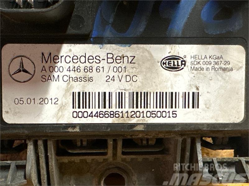 Mercedes-Benz MERCEDES ECU SAM A0004466861 Electrónica
