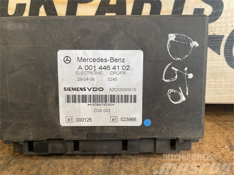 Mercedes-Benz MERCEDES ECU ZGS CPC FR A0014464102 Electrónica