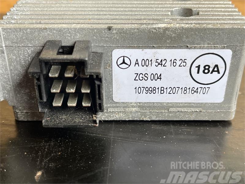 Mercedes-Benz MERCEDES ECU ZGS 004 A0015421626 Electrónica