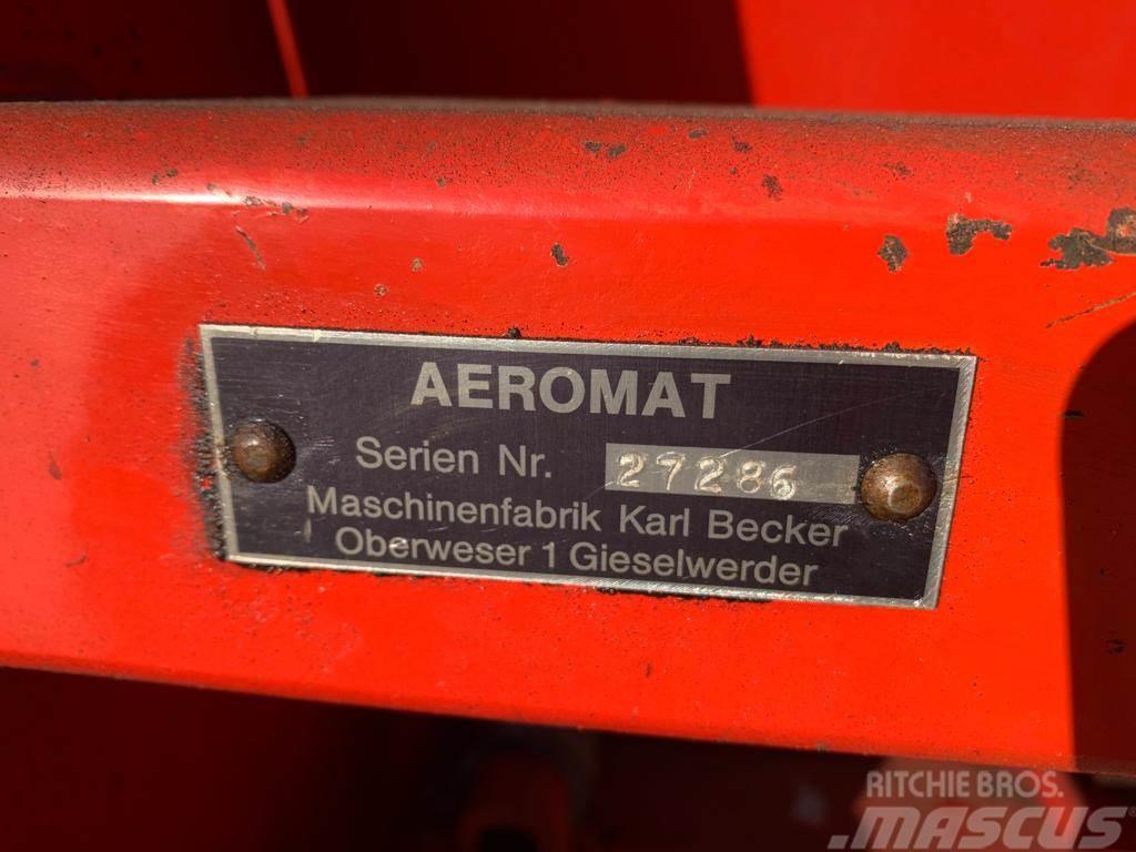 Becker Aeromat 6 rij Maiszaaimachine Outras máquinas de lavoura e acessórios