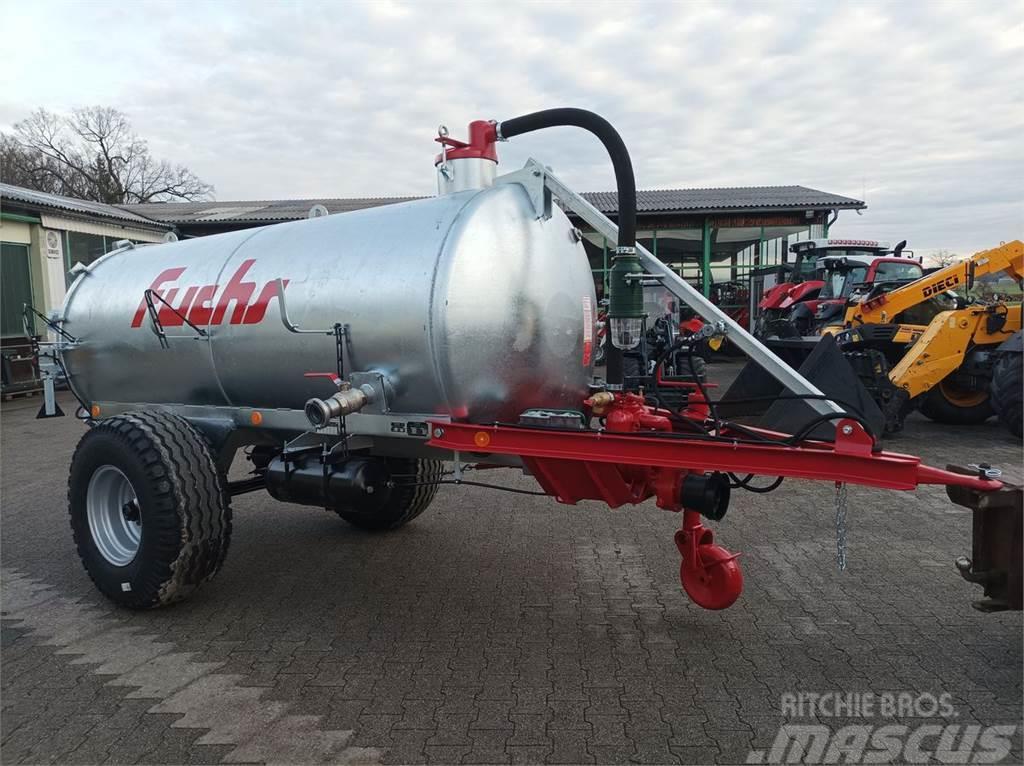 Fuchs VK 4000 mit 4000 Liter Camiões-cisterna de lamas