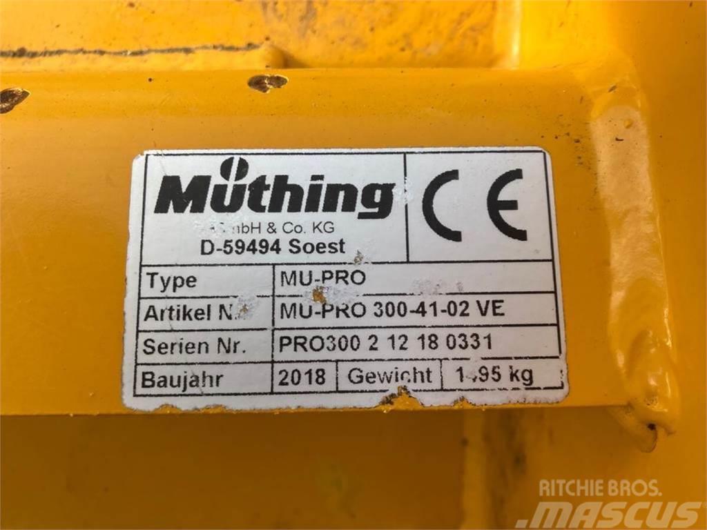 Müthing MU-Pro 300 Gadanheiras e cortadores de folhas para pastos