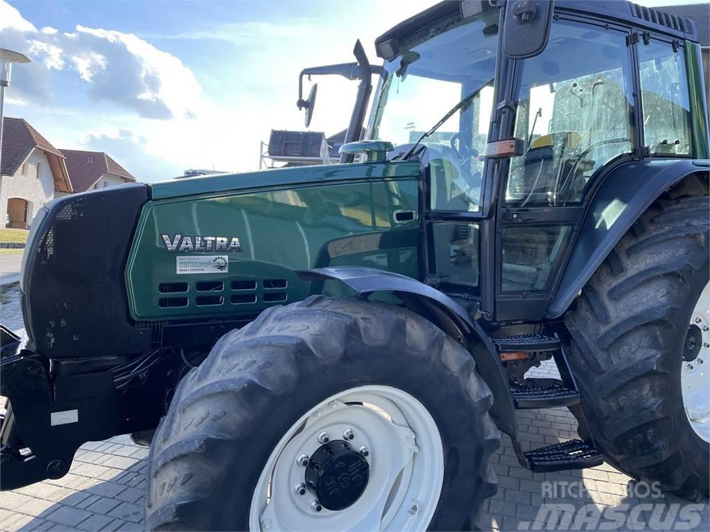Valtra 6850 HiTech Tratores Agrícolas usados