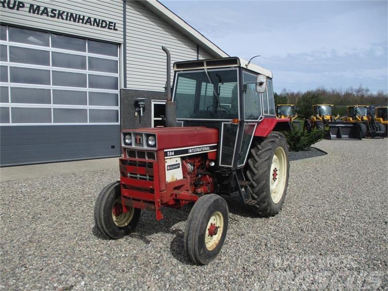 IH 584 Snild lille traktor Tratores Agrícolas usados