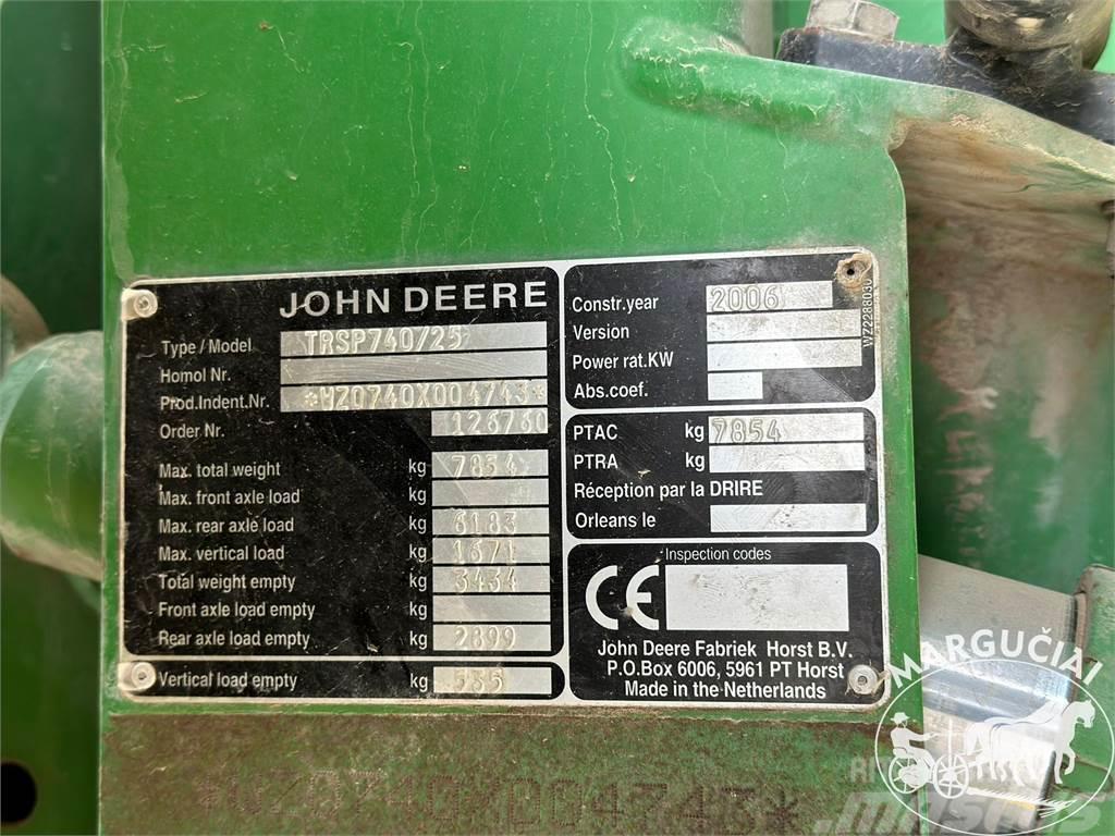John Deere 740, 4000 ltr., 24 m. Pulverizadores rebocados