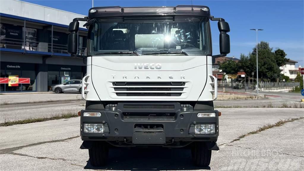 Iveco Trakker 410 8X4 Camiões de betão