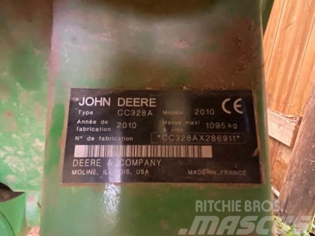 John Deere 328A Gadanheiras-Condicionadoras