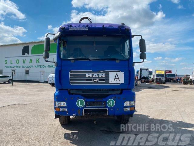 MAN TGA 26.440 6X4 for containers with crane vin 874 Camiões Ampliroll