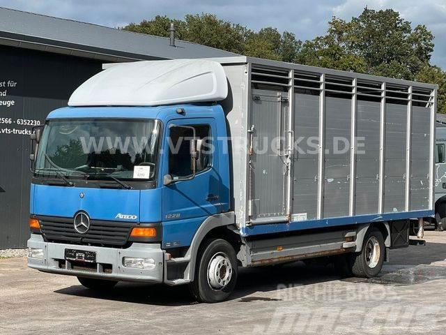 Mercedes-Benz Atego 1228 4x2 Blatt-/Luft 1.Stock Stehmann Camiões de transporte de animais