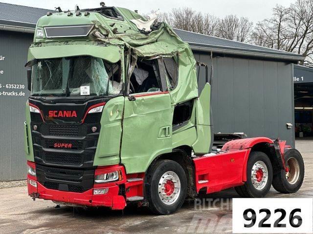 Scania S650 V8 Euro6 6x2 *Unfallschaden Tractores (camiões)