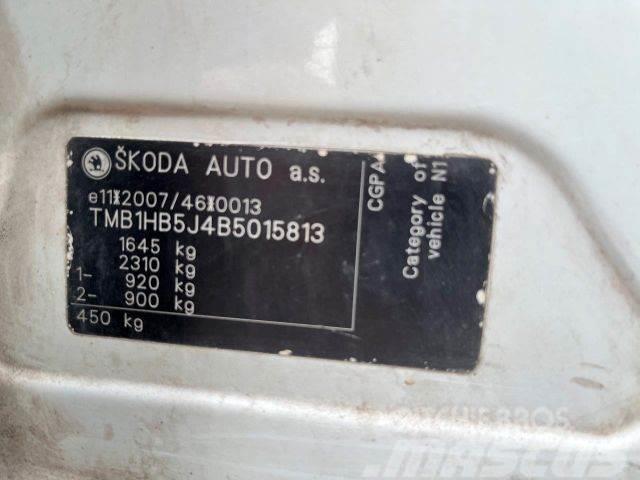 Skoda Praktik 1,2 benzin, manual vin 813 Pick up de caixa aberta