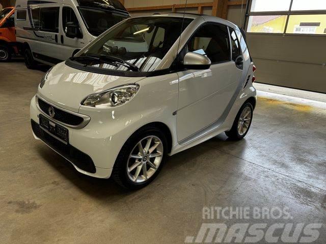 Smart ForTwo Cabrio electric drive Topzustand! Carros Ligeiros