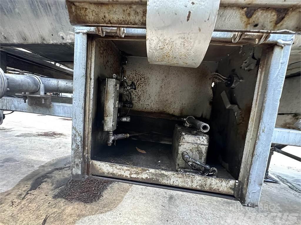 Fruehauf 6800 GALLON / 3 COMP / IN-TEST Reboques cisterna