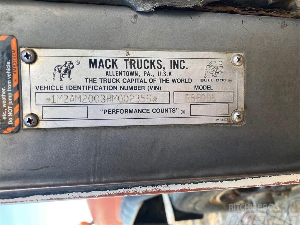 Mack RB690S Camiões-cisterna