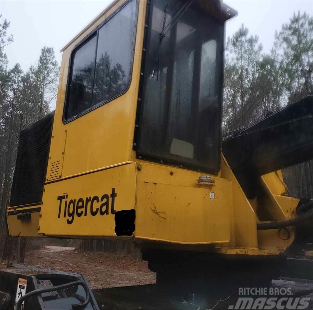 Tigercat 234 Carregadores