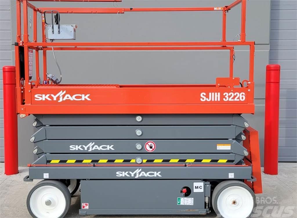 SkyJack SJ3226 Outros