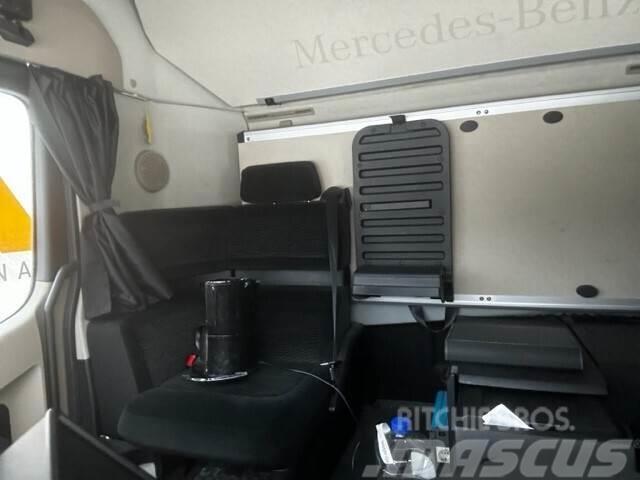 Mercedes-Benz Actros 2553 6x2 Camiões caixa temperatura controlada