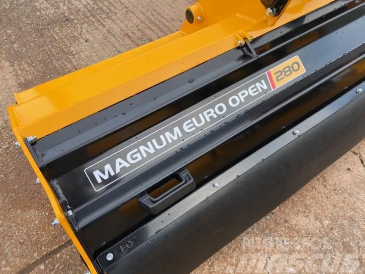 McConnel Magnum Euro Open 280 flail topper Outros equipamentos de forragem e ceifa