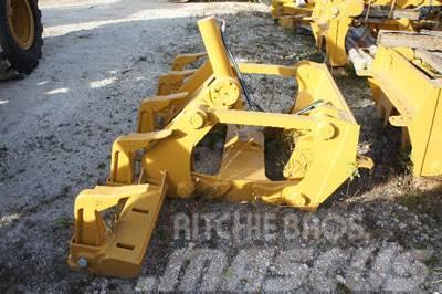 CAT 12H/ 140H Rear Ripper, NEW Outros componentes