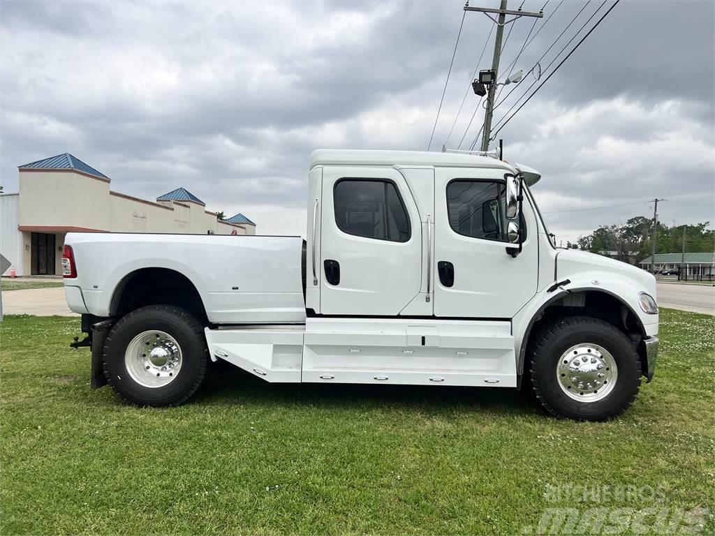 Freightliner M2 Sport Chassis Outros