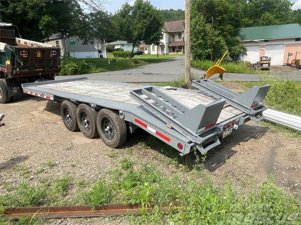 Interstate 18,000 LBS Equipment Trailer Outros