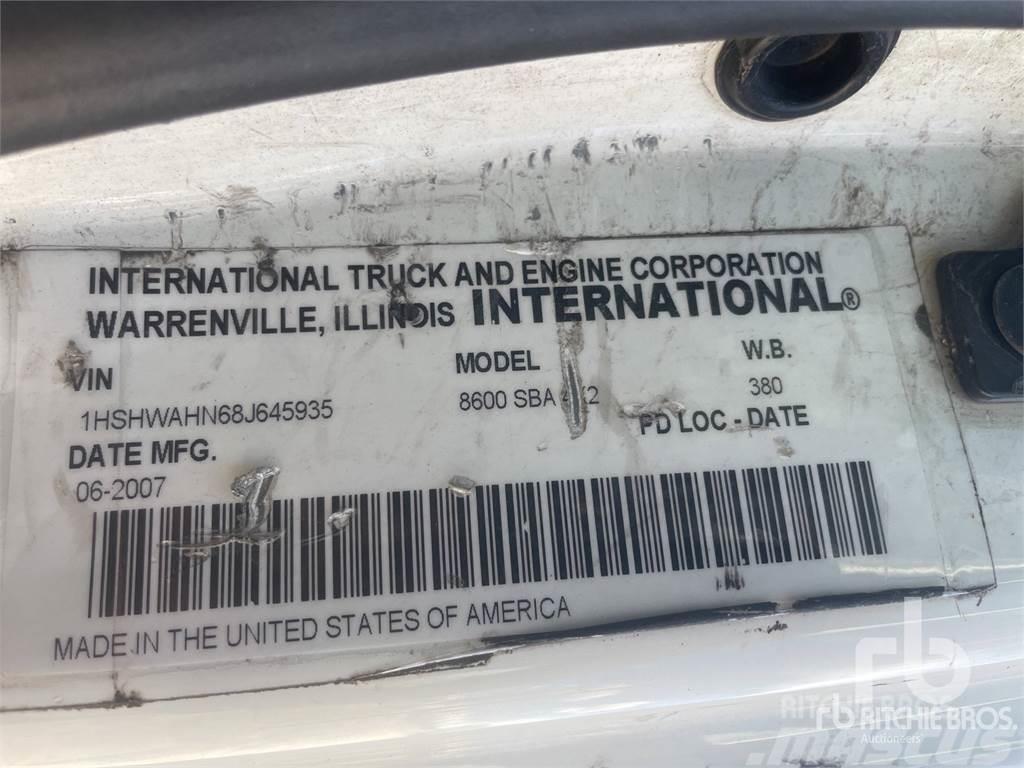 International 8600 SBA Tractores (camiões)