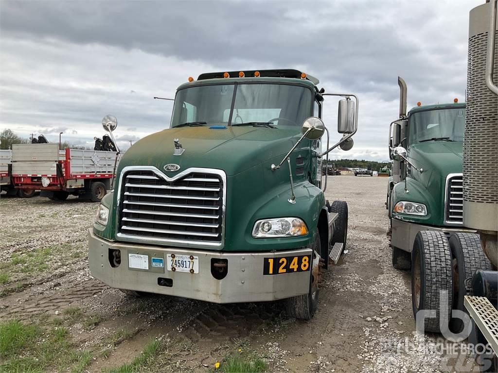 Mack CXN612 Tractores (camiões)