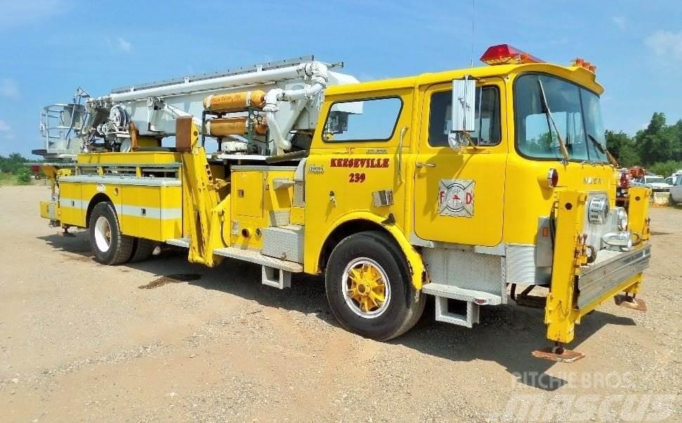 Mack CF685 Carros de bombeiros