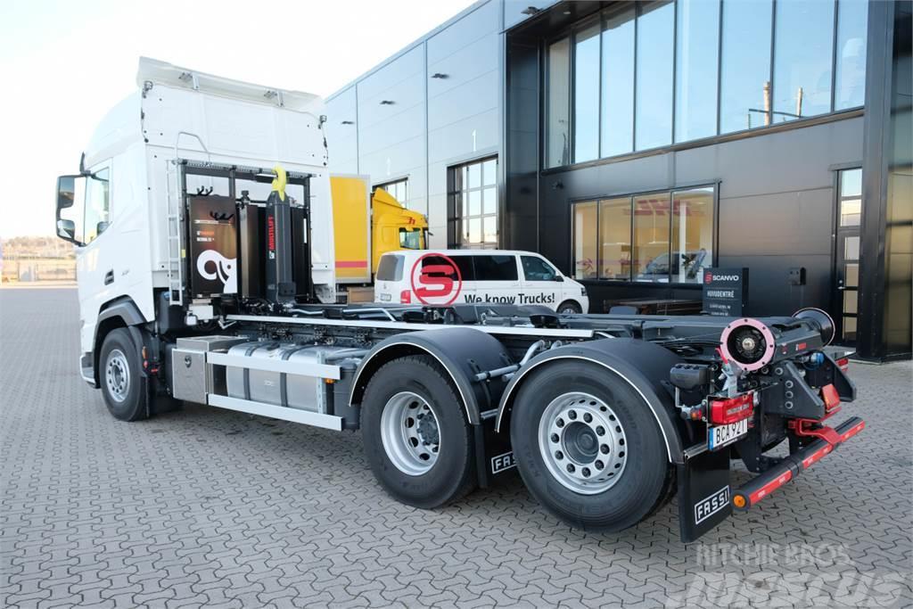 DAF Ny XF 530 FAN Hiab Lastväxlare omgående leverans Camiões de chassis e cabine