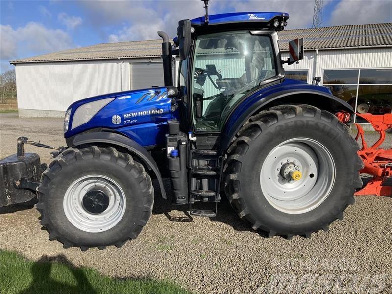 New Holland T7.300 AC Bluepower Tratores Agrícolas usados