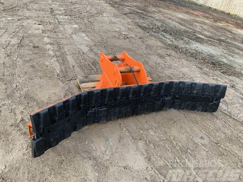  Scrapper Blade To suit 18 - 26 ton Excavator Lâminas