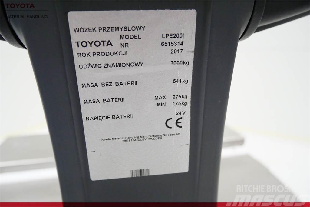 Toyota LPE200I Porta-paletes com plataforma