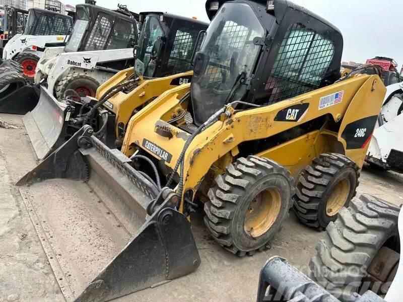 CAT Навантажувач Caterpillar 246C (2019) Carregadoras de direcção deslizante