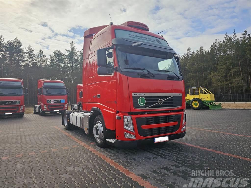 Volvo FH13 XXL NEW TIRES MANUAL 420 EURO 5 2011 Tractores (camiões)