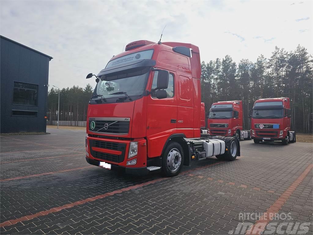Volvo FH13 XXL NEW TIRES MANUAL 420 EURO 5 2011 Tractores (camiões)