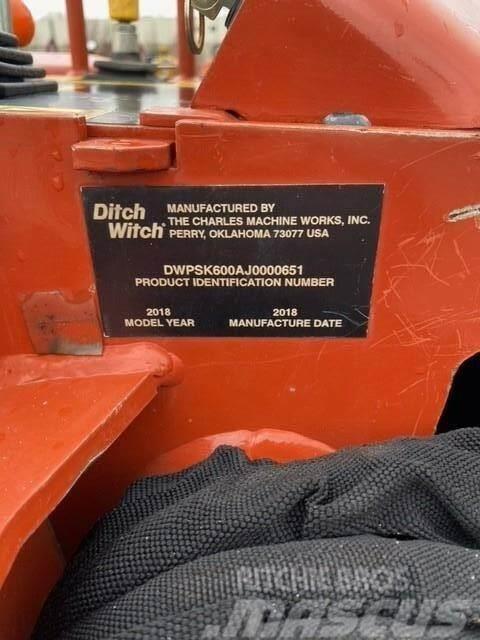 Ditch Witch SK600 Carregadoras de direcção deslizante