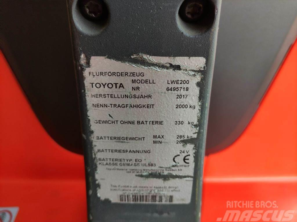 Toyota LWE200 Porta palettes